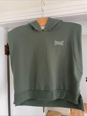 Everlast green sleeveless hoodie